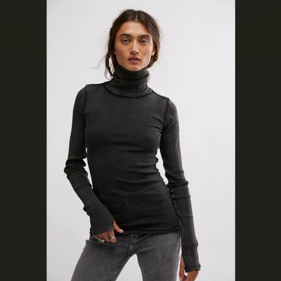 NEW Free People Brynn Turtleneck Sweater IN black 1125 2s1 - Picture 4 of 11